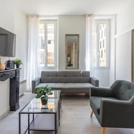 T2 Appartement Lumineux A La Joliette Marseille Exteriör bild