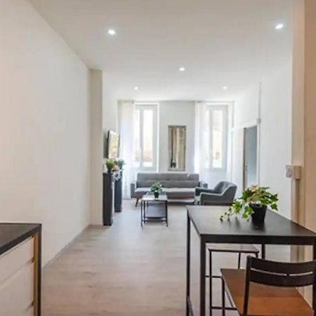 T2 Appartement Lumineux A La Joliette Marseille Exteriör bild